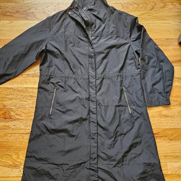 Garnet Hill XL Rain jacket. - Picture 1 of 10